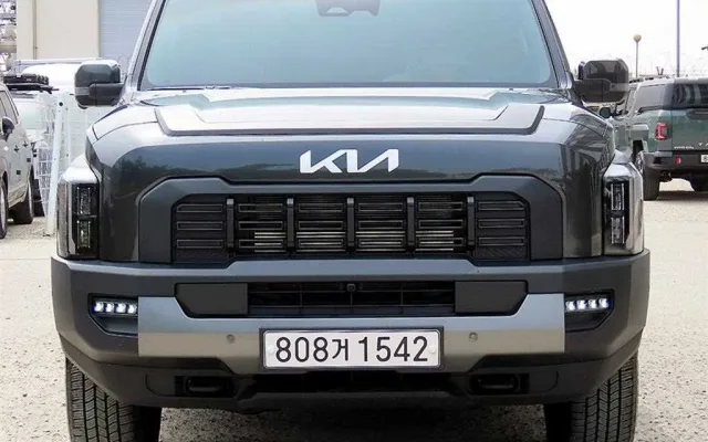 타스만 중고차 타스만 2.5 T-GDI 4WD 매물 사진 3 - 2025/03 5,084km